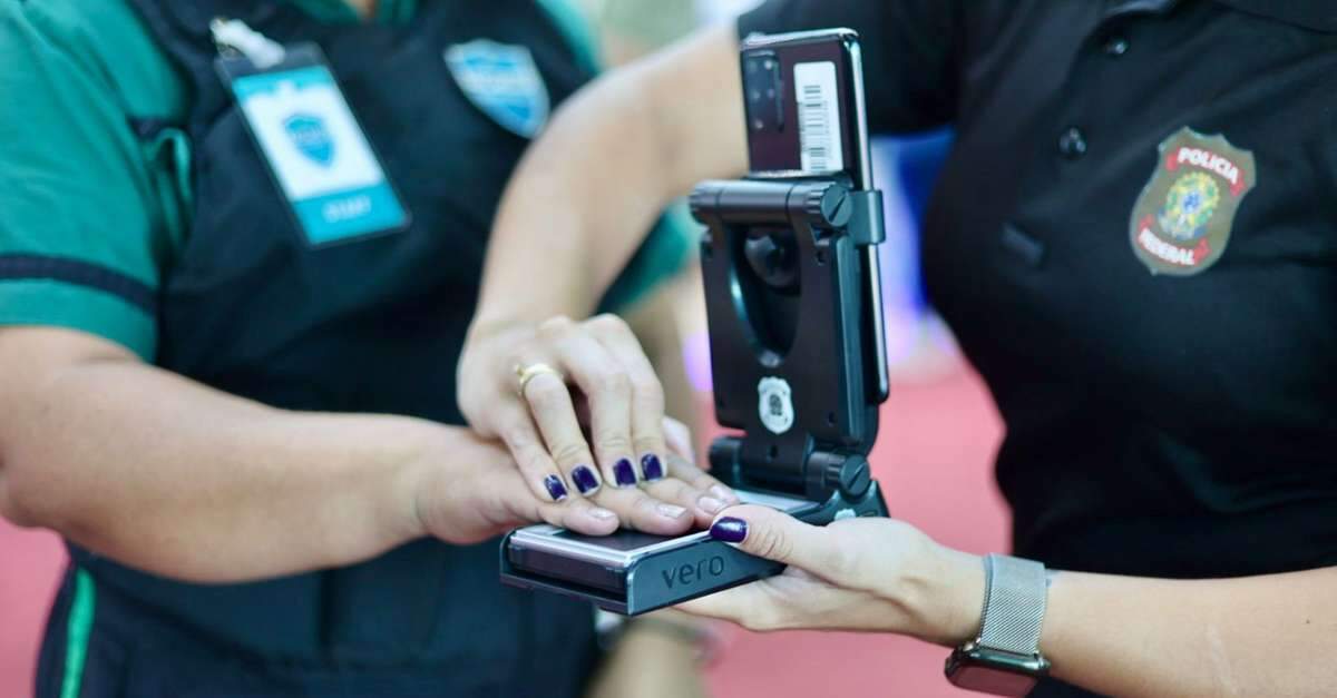 Inovação na Segurança: PF Testa Biometria Facial e Digital para a COP 30 na Feira do Livro de Belém