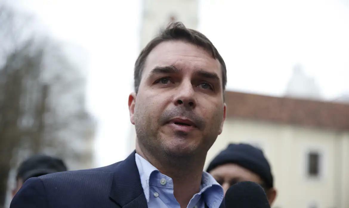 Flávio reitera que votará pelo fim da 6x1 e diz que maioria do PL deve seguir a opinião dele - Foto