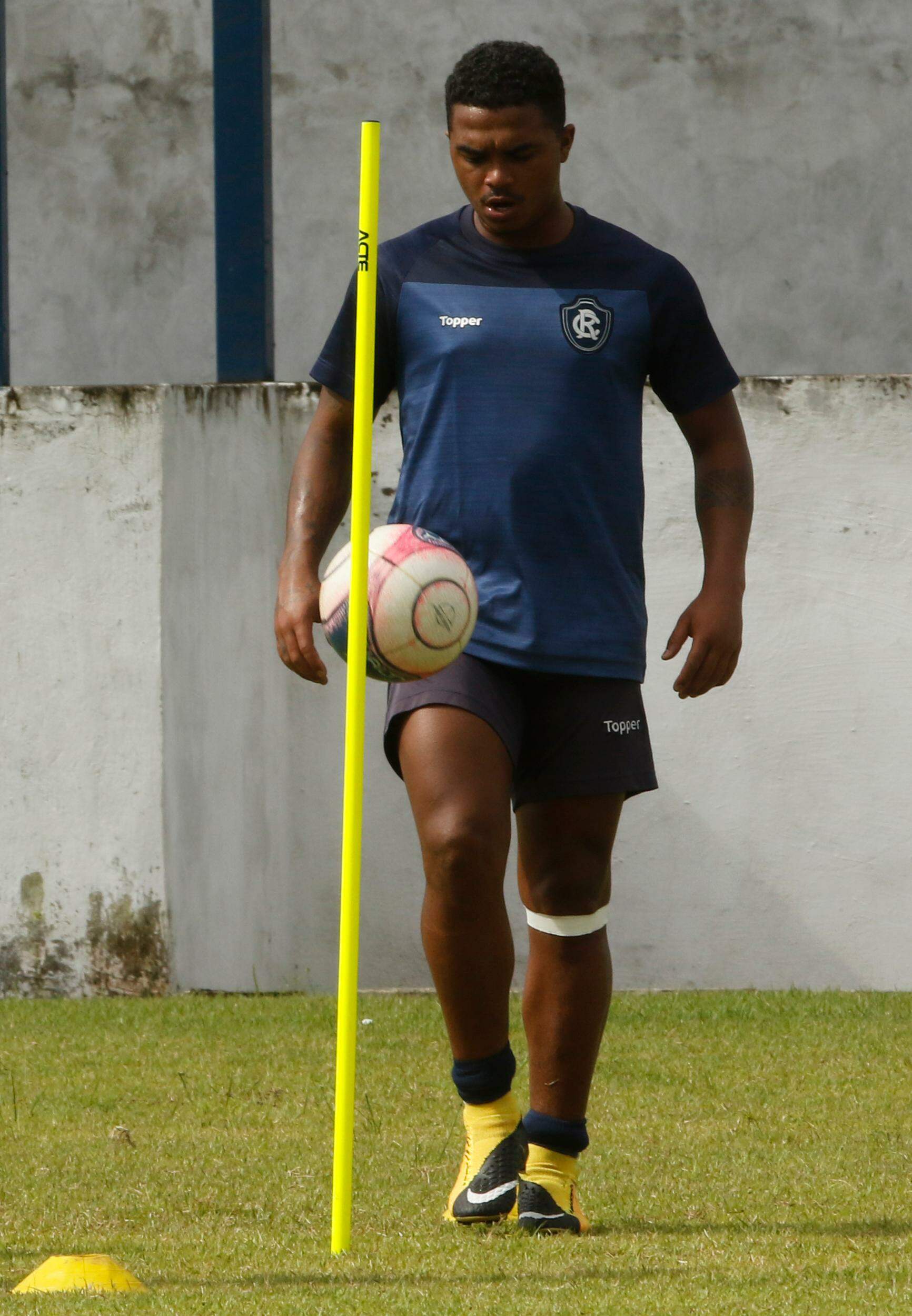 Com Dois Gols Nas Ultimas Partidas Atacante Emerson Carioca Vai Brigar Pela Titularidade No Remo