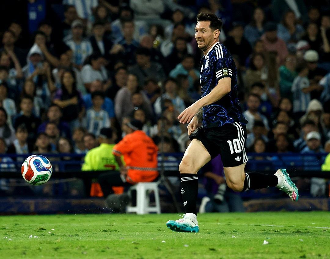 Argentina constrói vitória com Messi no banco e vê craque apagado na vitória sobre Mauritânia | Esportes | O Liberal