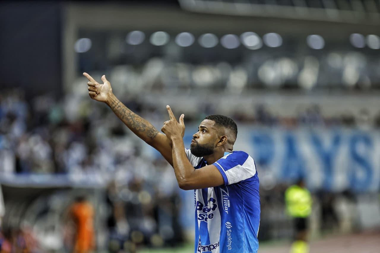 Castro, pé de anjo
