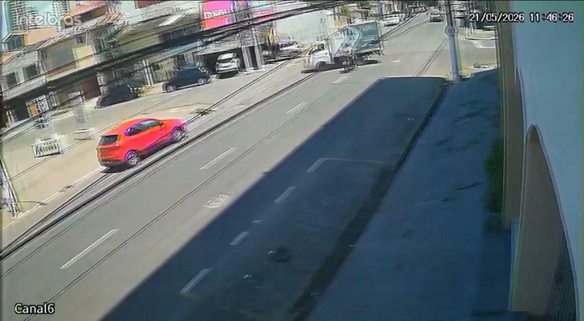 Motociclista e criança ficam feridos após colisão com caminhão na Batista Campos