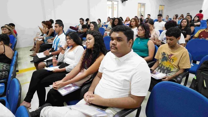 Cursinho Alternativo da Uepa promove aulão gratuito para vestibulandos em Belém