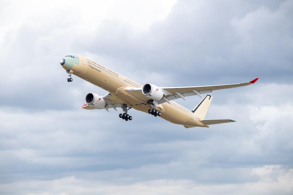 Avião que fará voo mais longo do mundo de quase um dia faz teste com apenas 3 horas