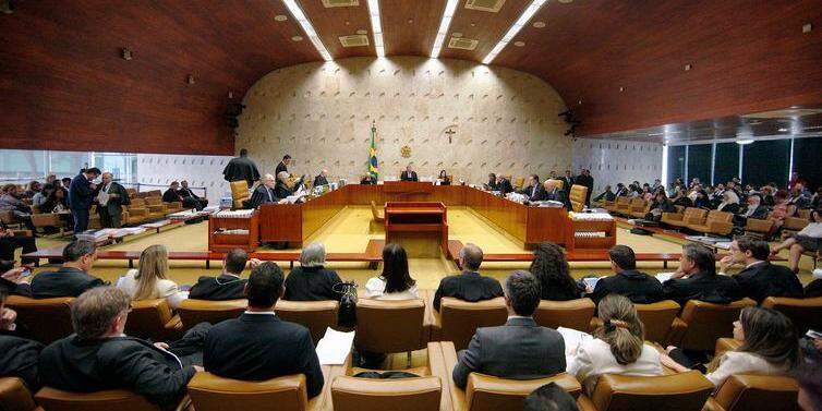 Resultado de imagem para Brasil - STF jÃ¡ foi acionado 24 vezes para barrar medidas de governo