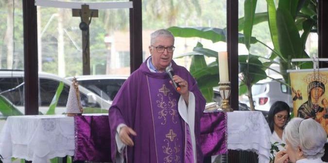 Homilia: padre Claudio Pighin reforça a fé em Deus como razão da vida cristã - QTU Questões do Universo