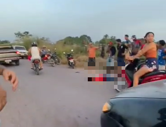 Idoso morre após colisão entre duas motocicletas em Tailândia - QTU Questões do Universo