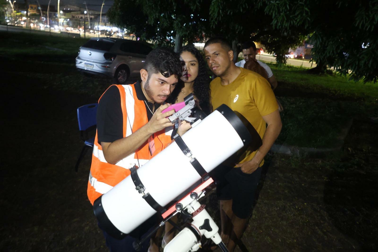 Lua é destaque em noite de observação gratuita no Planetário do Pará - QTU Questões do Universo