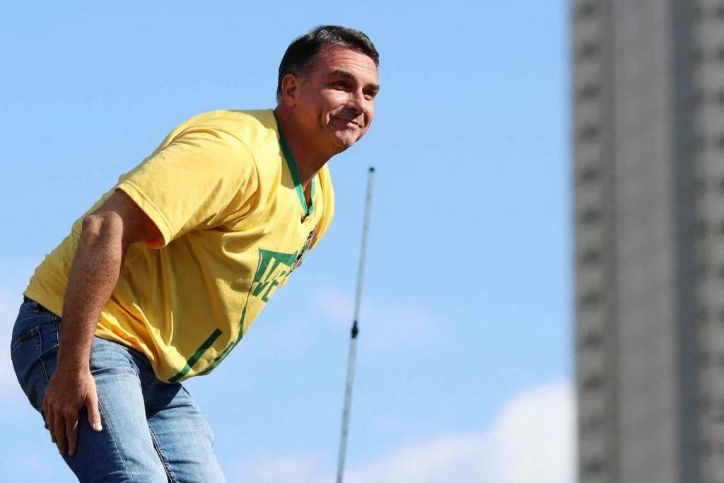 Flávio comemora eleição no Congresso: Está configurado para um presidente como Flávio Bolsonaro - Foto