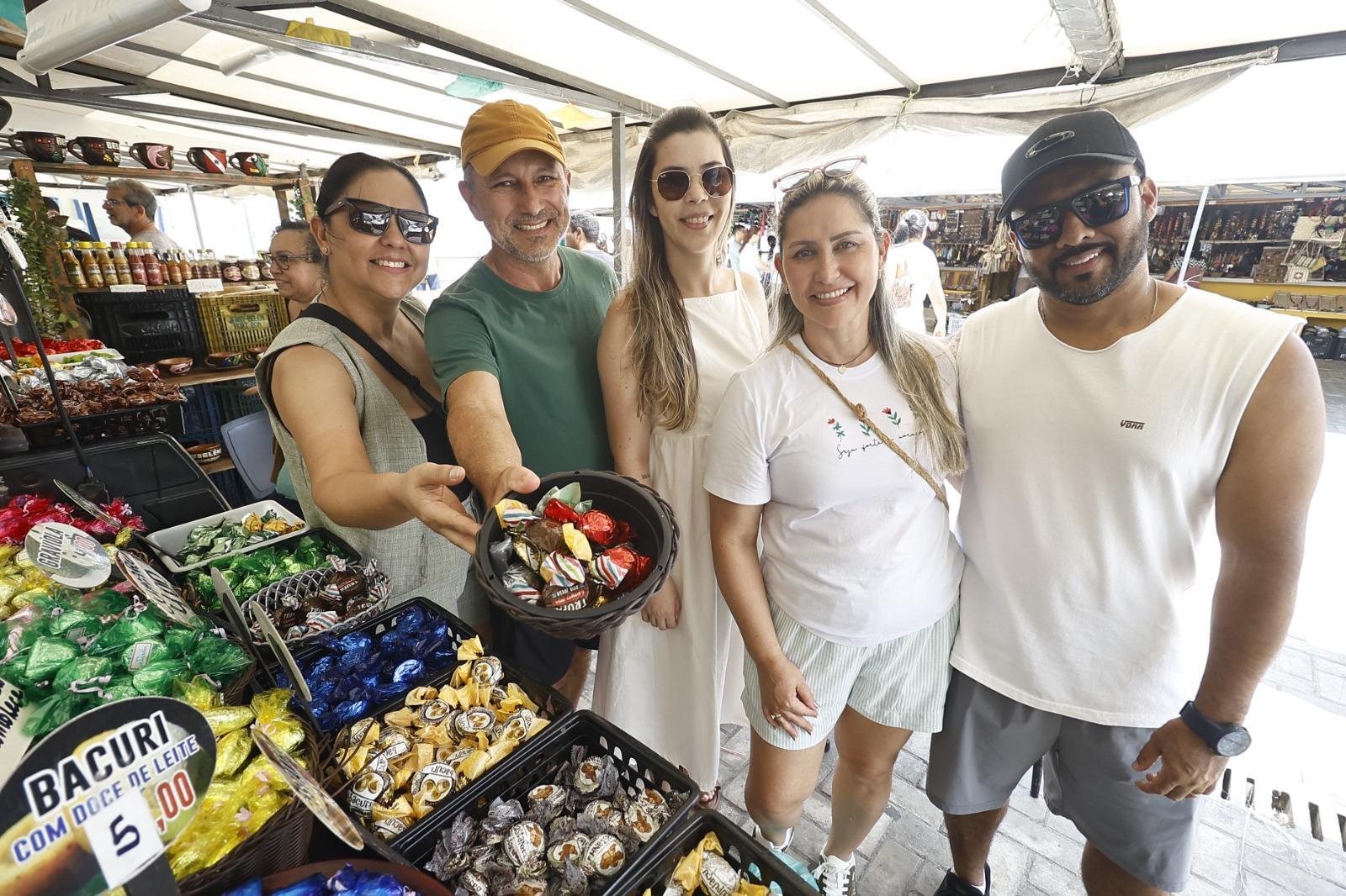 Turistas aproveitam pós-Círio para conhecer Belém e admirar a cultura paraense