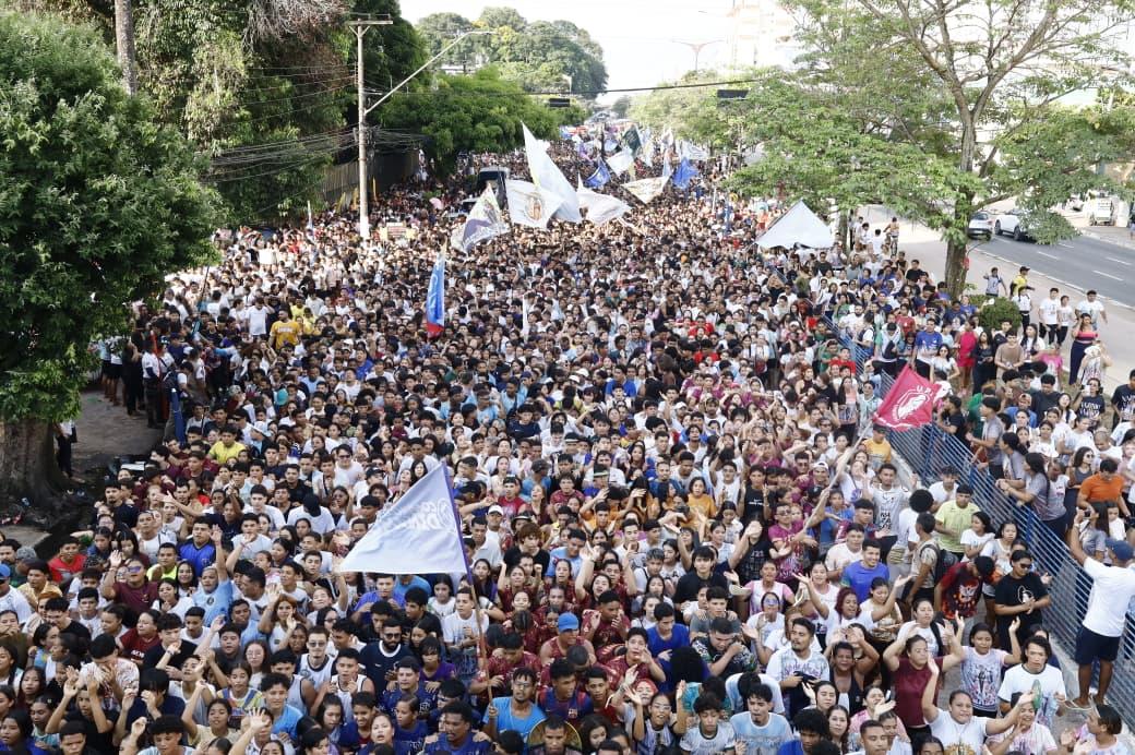 Romaria da Juventude toma Almirante Barroso rumo à Basílica Santuário de Nazaré
