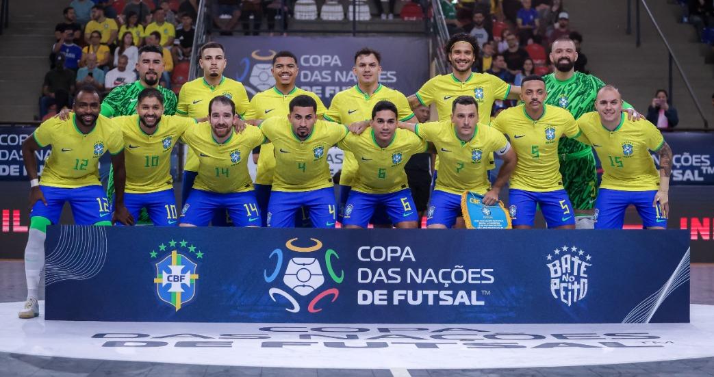 Brasil vence Japão e enfrenta Afeganistão pelo tri da Copa das Nações de Futsal - Foto