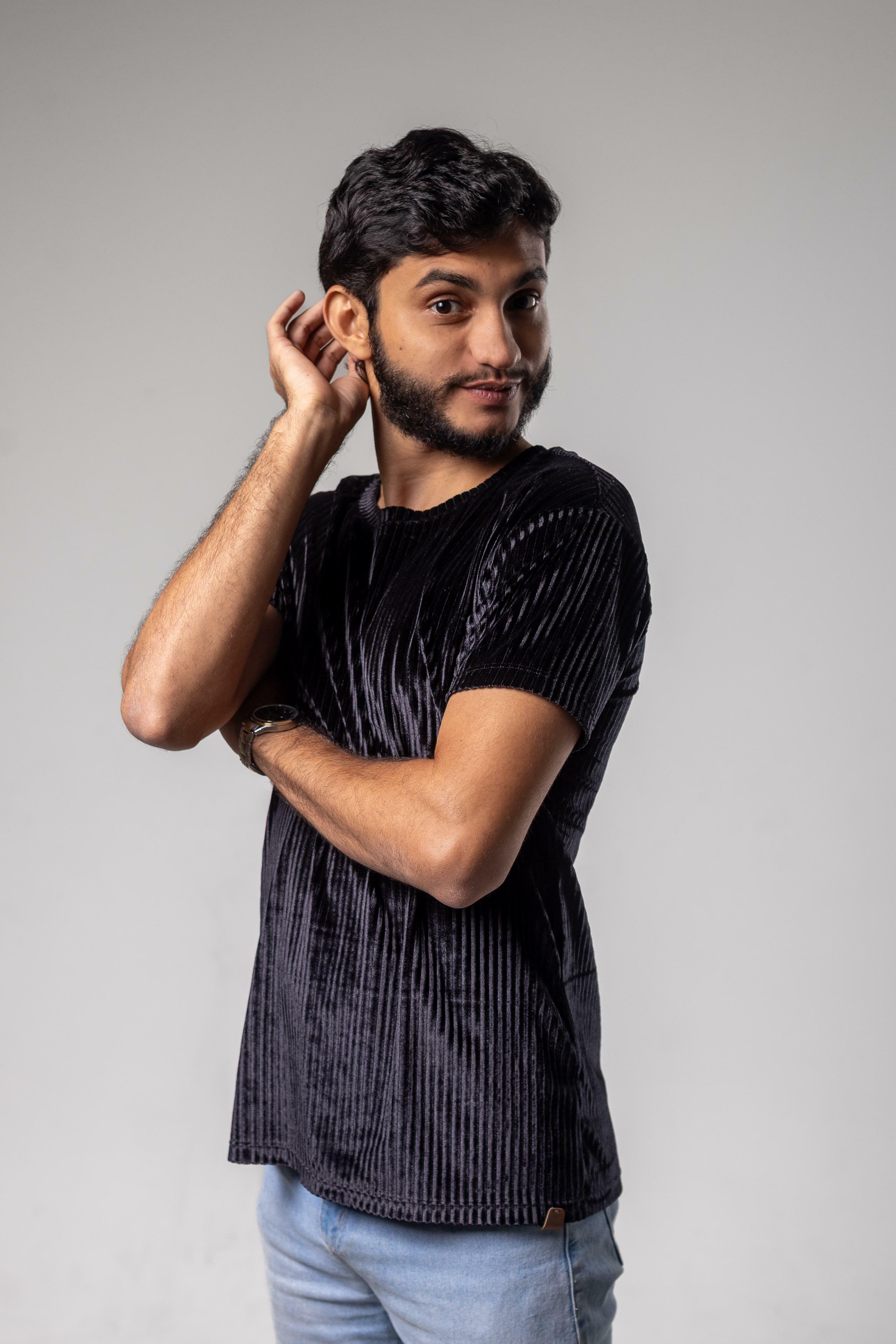 Leandro Leitte volta a Belém para apresentar o stand-up ‘Hétero Afeminado’