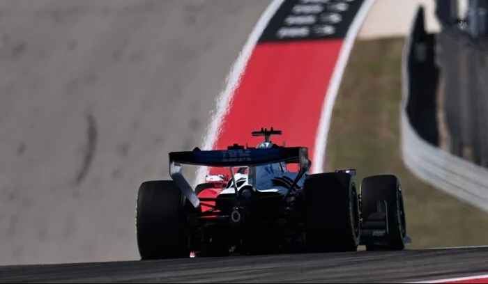 Charles Leclerc, da Ferrari, domina os treinos livres do GP dos EUA de F-1; Bortoleto é 11º