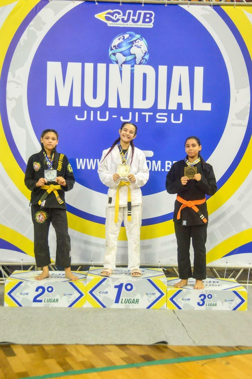 Aos 12 anos, atleta de Barcarena conquista título mundial de jiu-jítsu