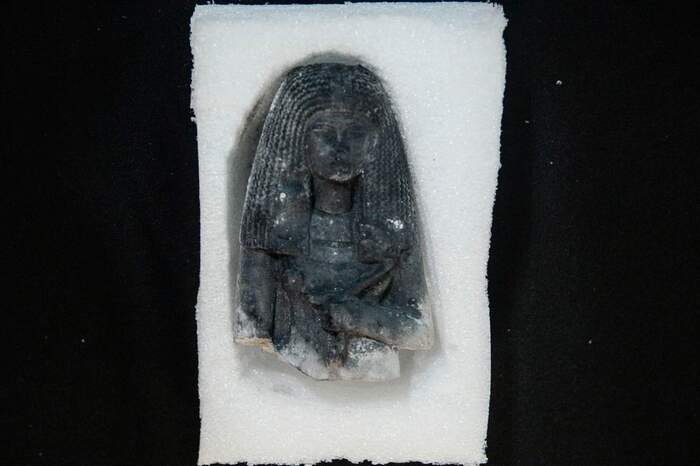A sacerdotisa egípcia Sha-Amun-em-Su foi mumificada e sepultada em um sarcófago por volta do ano 750 a.c.