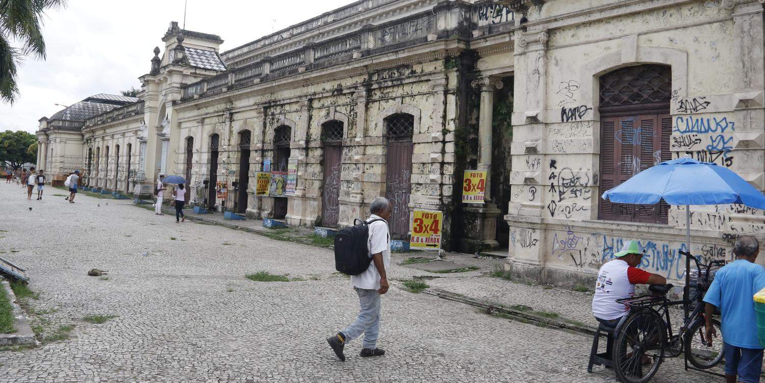 Nostalgia Belém - Mercado de São Brás visto pela Av. José