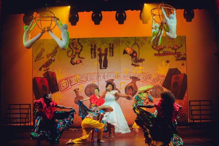 Paula Lima interpreta canções inéditas e autorais criadas para embalar a peça infantil