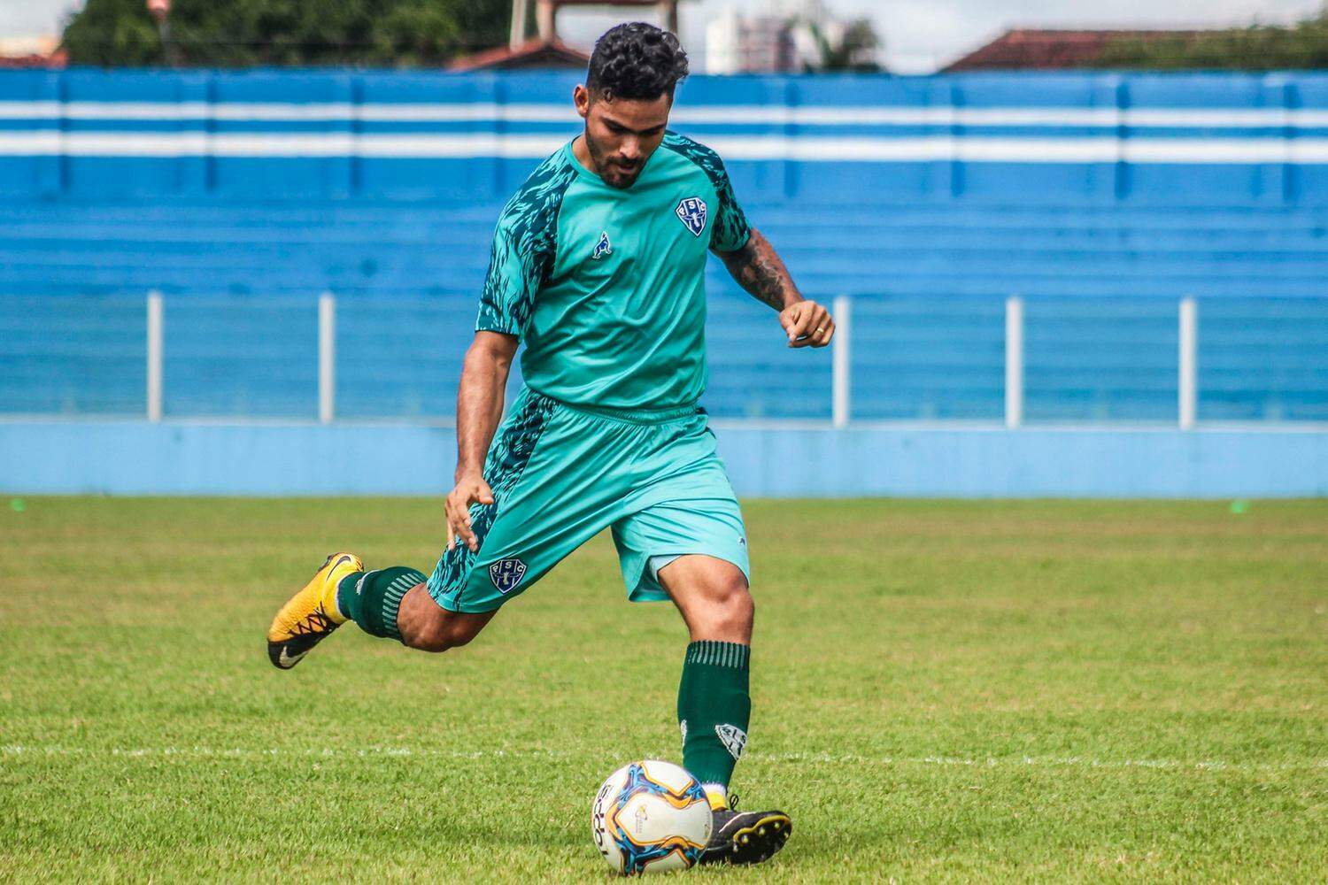 Lateral do Paysandu sobre a importância de eliminar o CRB: 'Precisamos mostrar o nosso valor'
