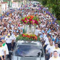 Círio de Nazaré começou com procissão pelas ruas do bairro de Val-de-Cans
