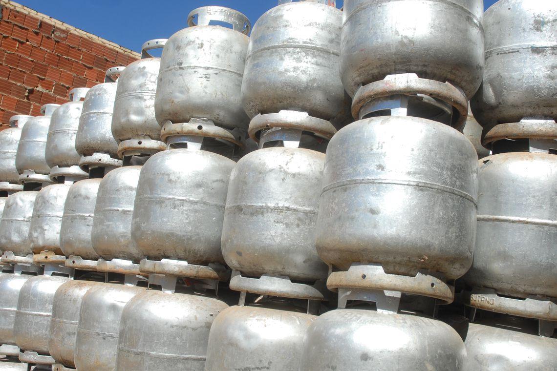 Ação da ANP mira postos de combustíveis e revendedoras de gás de cozinha no Pará