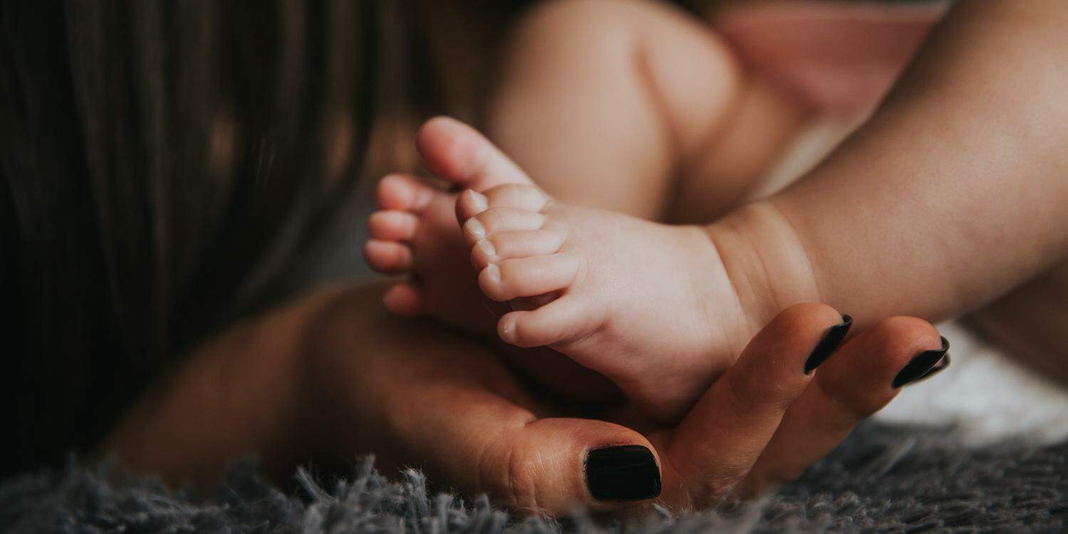 Homem E Flagrado Beijando Bebe De Dois Meses Na Boca E E Preso Em Santarem Homem E Flagrado Beijando Bebe De Dois Meses Na Boca E E Preso Em Santarem