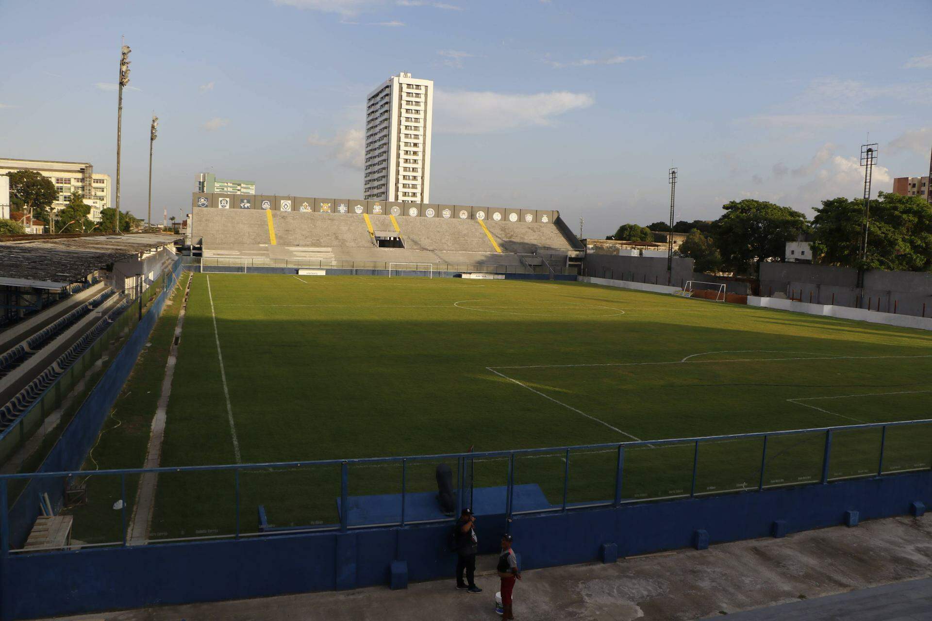 Sem poder receber jogos à noite, Arena da Amazônia terá refletores