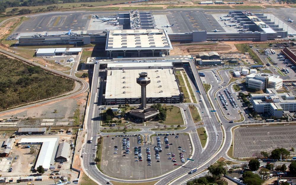 Influenciadora diz que relógio de R$ 28 mil sumiu após inspeção em Viracopos; polícia investiga