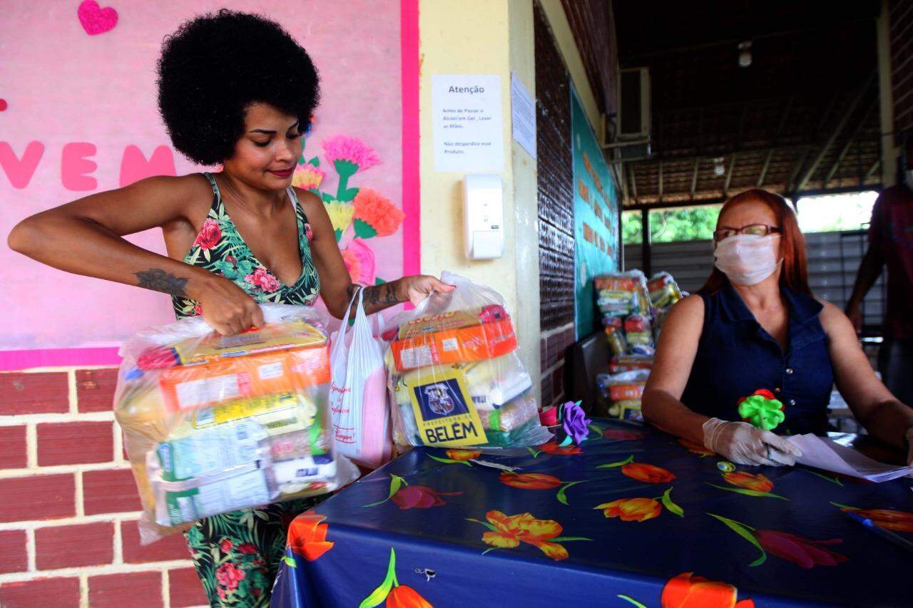 Prefeitura de Belém entrega o kit Matematicando para as escolas