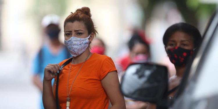 Akira Onuma / O Liberal