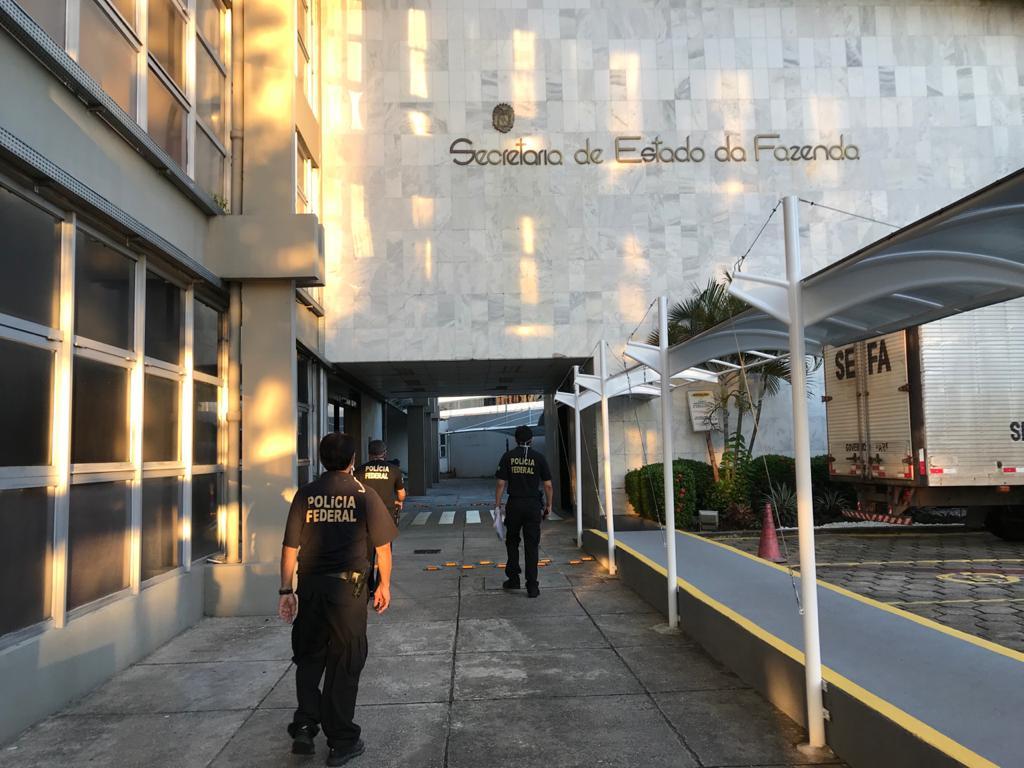 Agentes foram � Sefa esta manh�