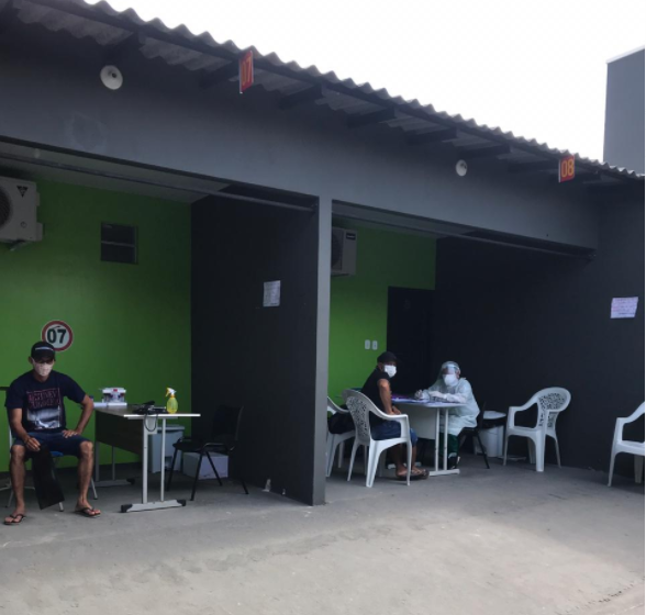 Profissionais de saúde atendem em área de motel alugado pela prefeitura de Prainha