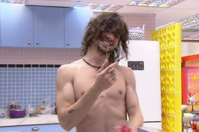 Madona / Risada Maligna / Fogo No Parquinho / Tiago Leifert / Bbb / Big  Brother Brasil / Treta GIF - Madona EvilLaugh FogoNoParquinho - …