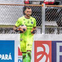 Victor Souza falhou no primeiro gol do Belo