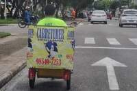 O 'Carretuber' em ação nas ruas do bairro da Pedreira