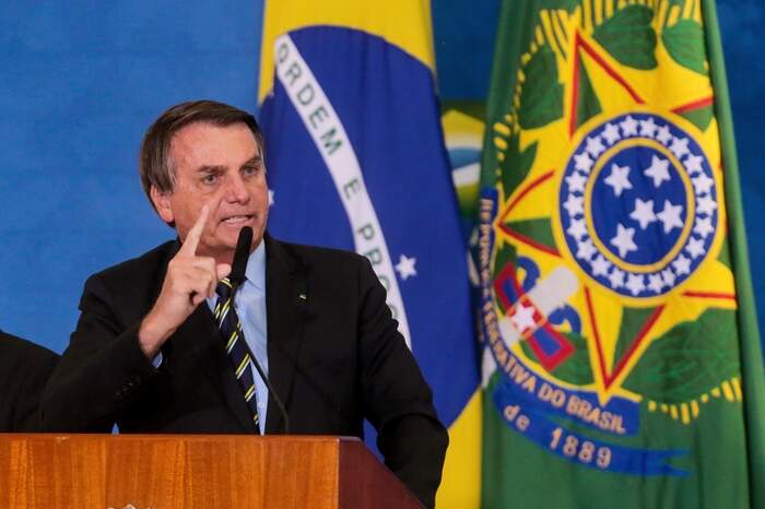 Jair Bolsonaro se manifestou sobre o tema