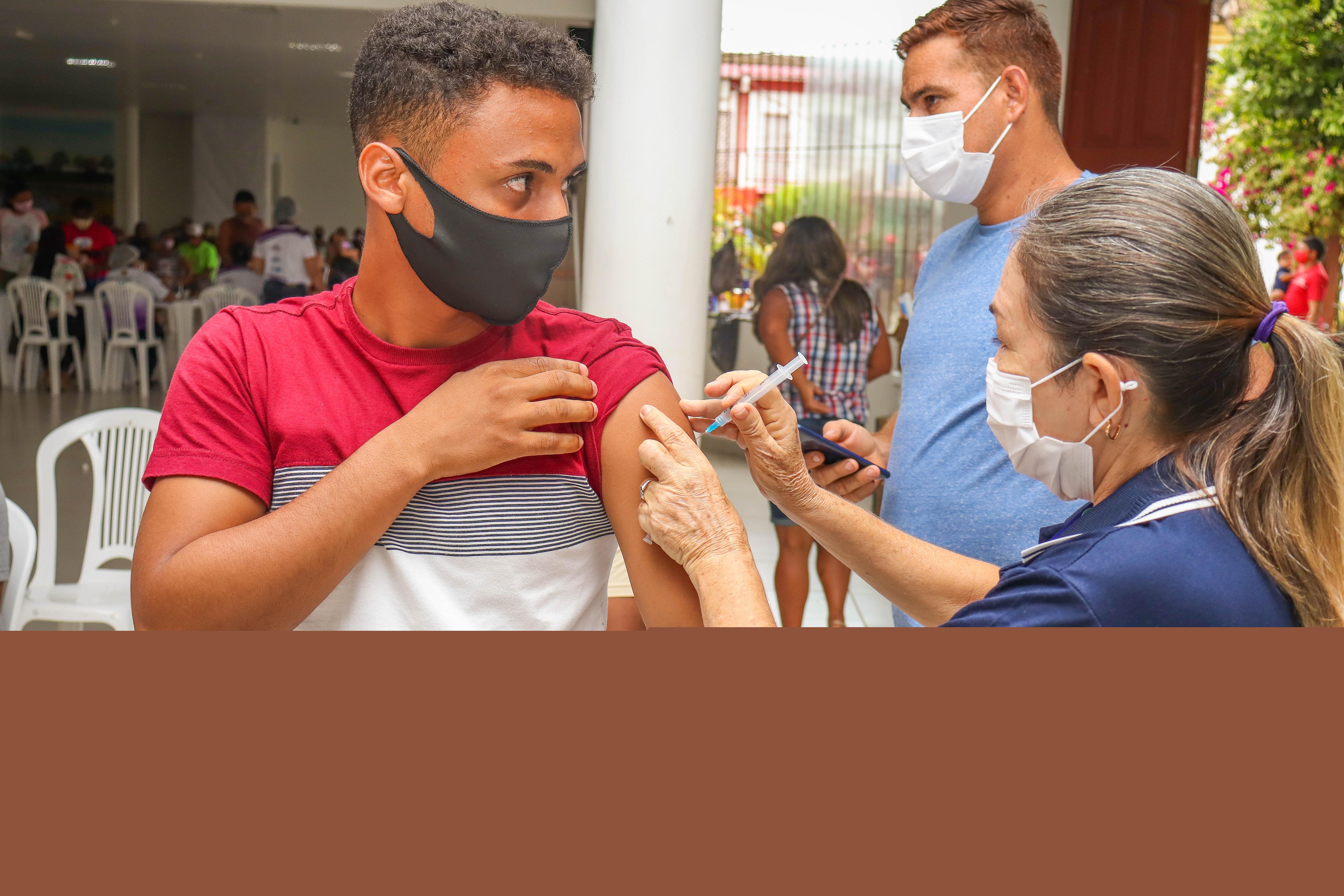 Em Igarapé Miri, a imunização da faixa de 18 anos começou para ribeirinhos