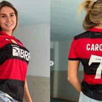 Carol Portaluppi com a camisa 7 do Flamengo