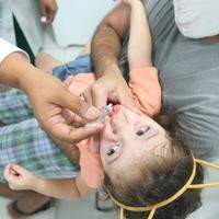 A vacinação é a única forma de prevenção contra a polio