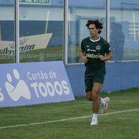 Atacante Nicolas, ex-Paysandu, é um do destaques do clube Esmeraldino