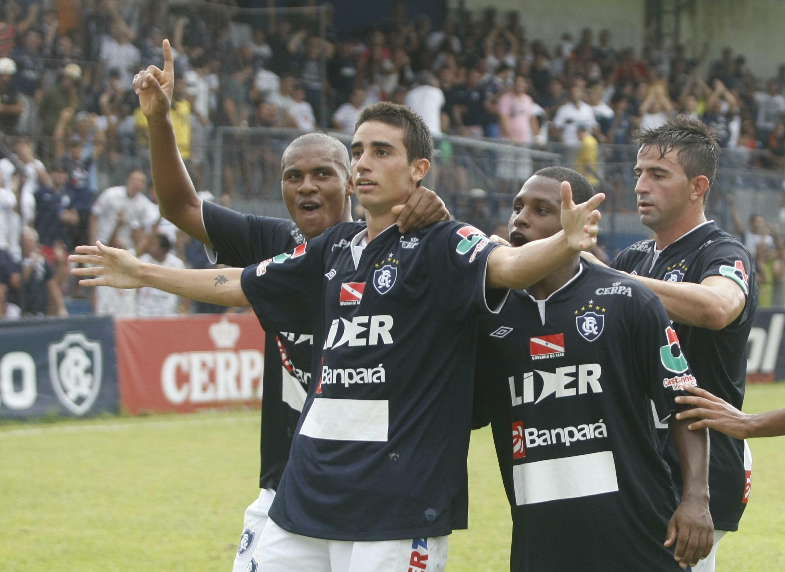 Thiago Galhardo cita clássico Re-Pa e detona período em que esteve no Remo: 