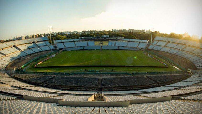 Copa completa 100 anos em 2030 com jogos em três continentes