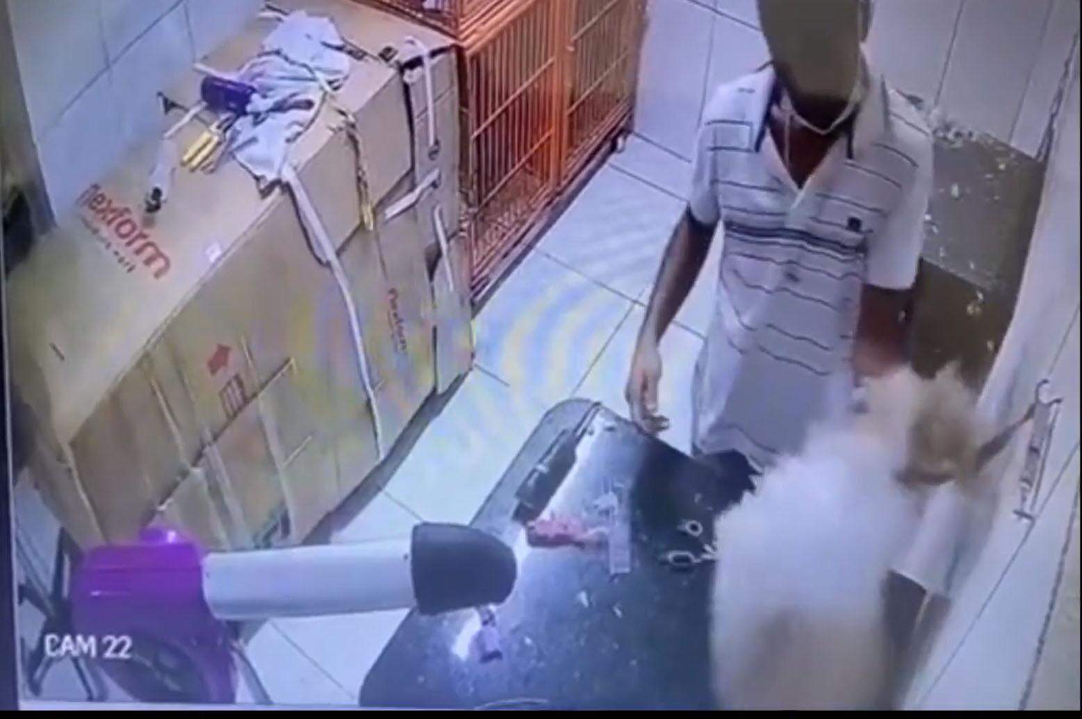 Homem que sufocou cachorro até a morte vai preso