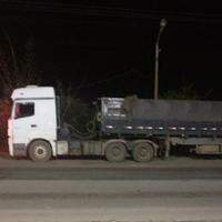 Transportado em uma carreta, minério estava sendo levado para o porto de Barcarena