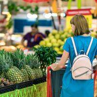 A alta no valor dos alimentos faz com que os consumidores pensem mais na hora de ir ao supermercado