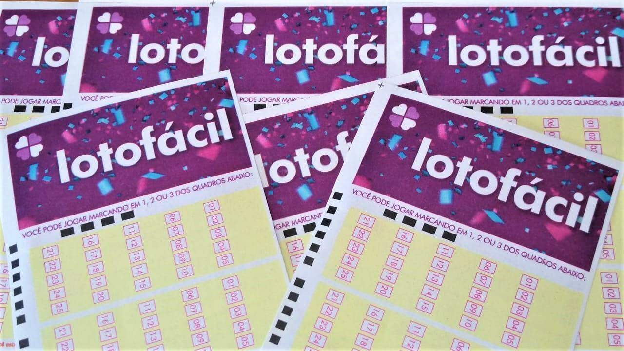 Jogo de Loteria Mais Fácil: Dicas e Estratégias para Aumentar Suas Chances  de Ganhar – RESUMO VIRTUAL