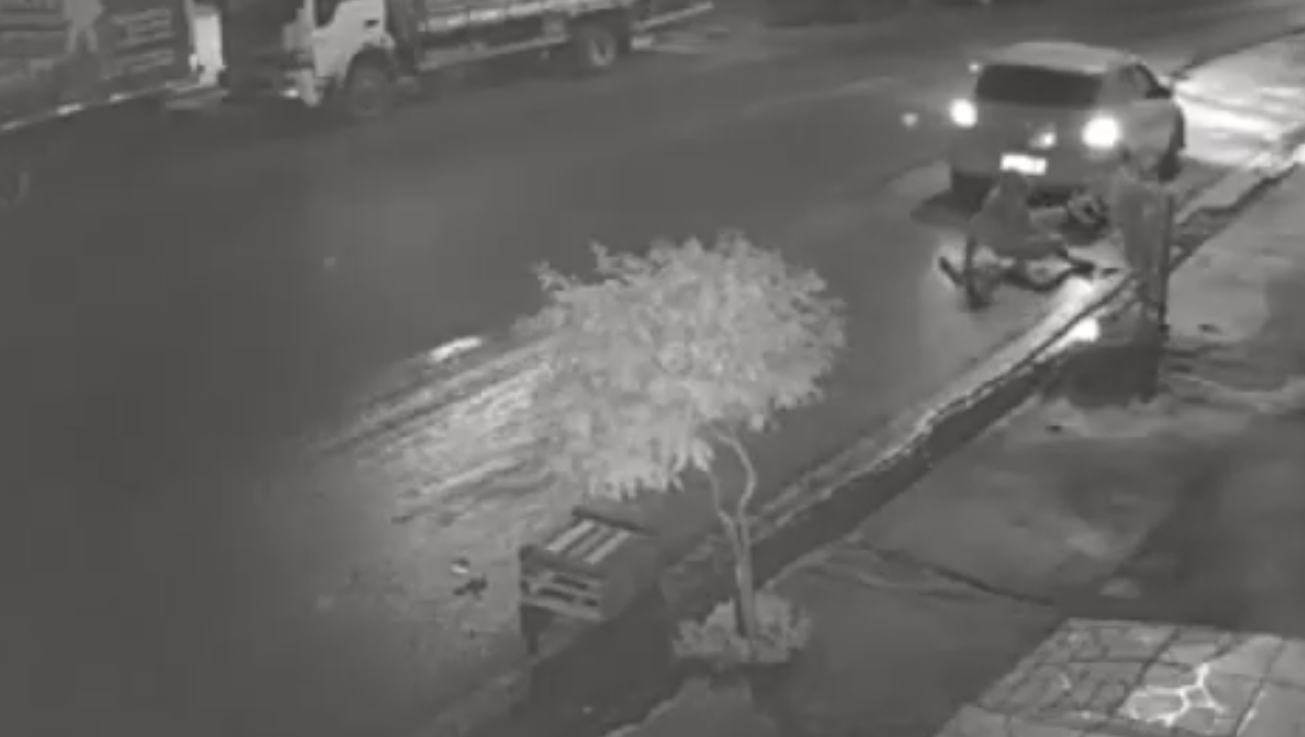 Motorista dá ré, atropela idoso e foge sem prestar socorro no Pará; vídeo