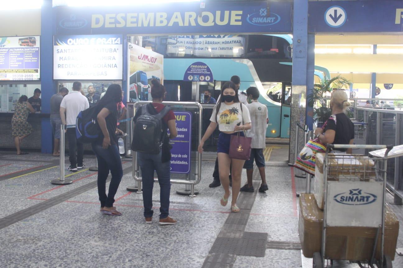 Movimentação no Terminal Rodoviário de Belém