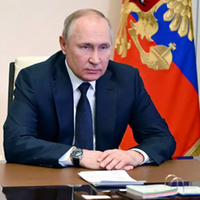 "Qualquer movimento nesta direção será considerado por nós como uma participação no conflito armado por aquele país", pontuou o presidente russo.