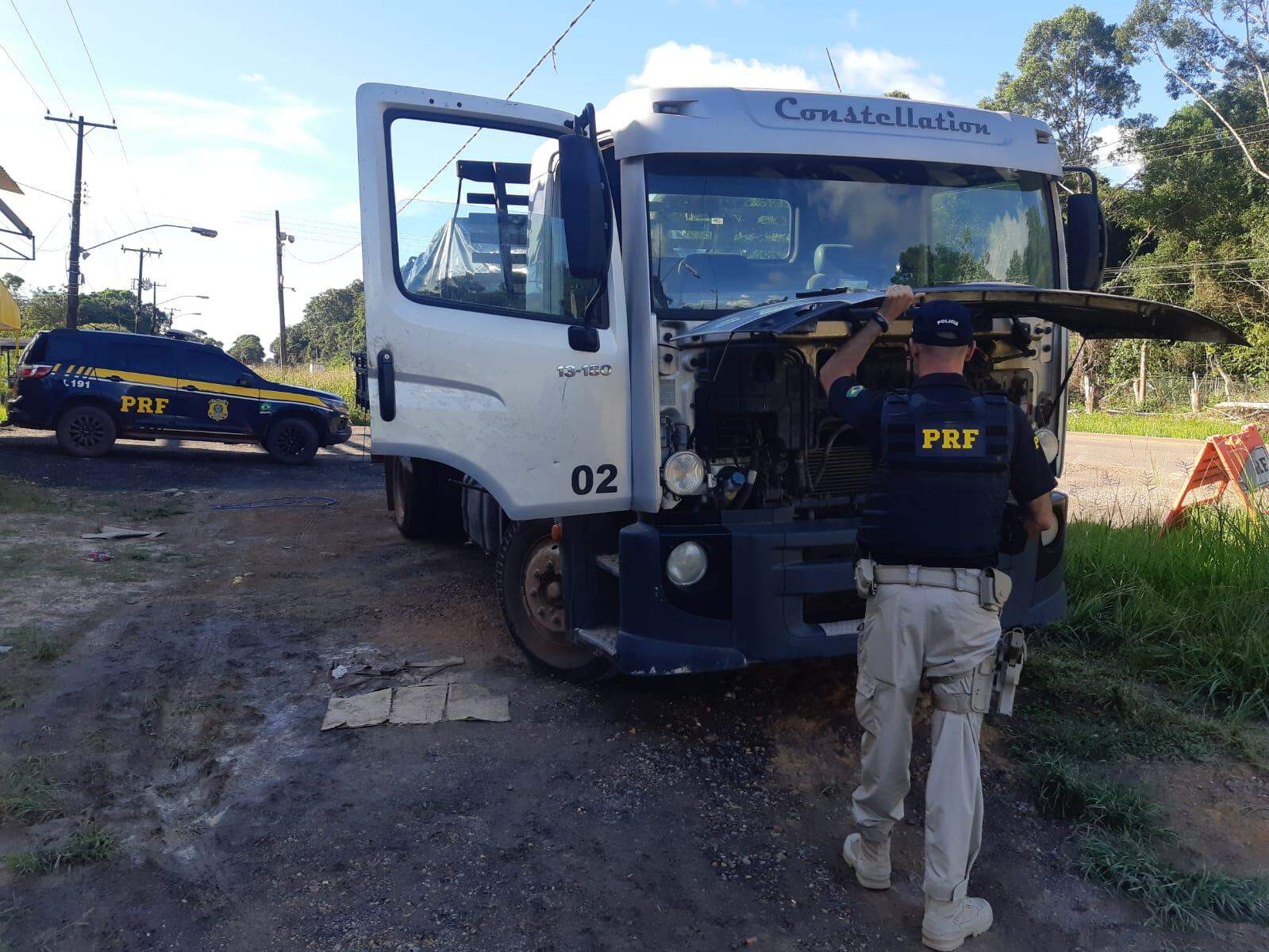 Santarém: PRF recupera caminhão com registro de roubo do Paraná